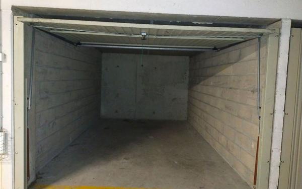 Stationnement à louer    11 m2 Fontainebleau