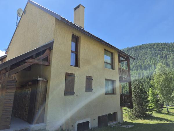 APPARTEMENT T3 TERRASSE JARDIN NEVACHE
