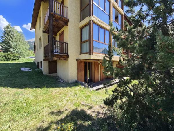 APPARTEMENT T3 TERRASSE JARDIN NEVACHE