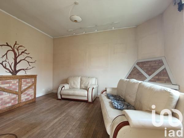 Maison 5 pièces de 105 m² à Givet (08600)