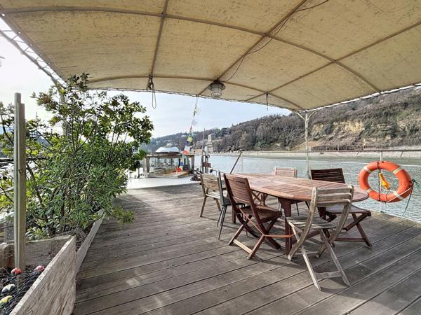 Péniche habitation – 170 m² – CONFLUENCE LYON 2e