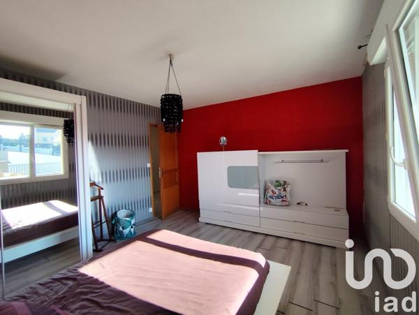 Pavillon 6 pièces de 133 m² à Vinay (51530)