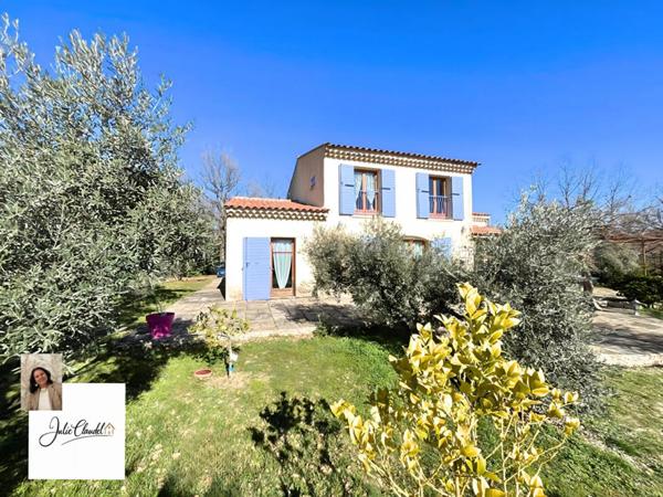 EXCEPTIONNELLE MAISON FAMILIALE NICHÉE EN HAUTEUR AVEC PISCINE