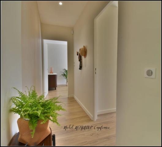 T5 en Duplex avec 3270 m² de jardin à Gap