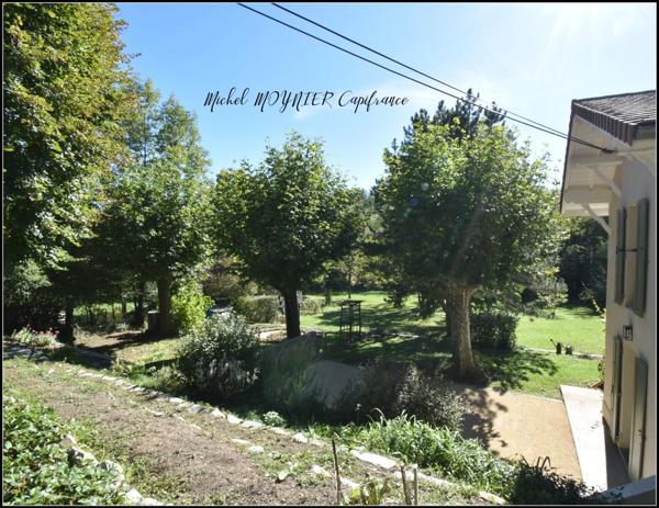 T5 en Duplex avec 3270 m² de jardin à Gap