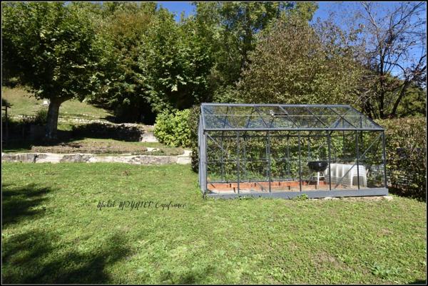 T5 en Duplex avec 3270 m² de jardin à Gap