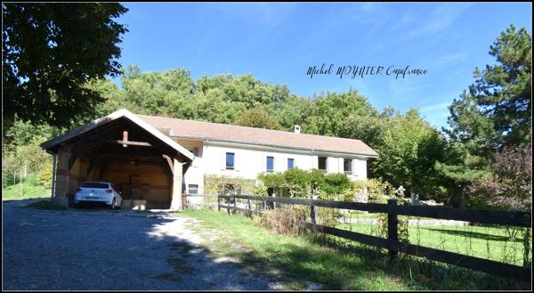 T5 en Duplex avec 3270 m² de jardin à Gap