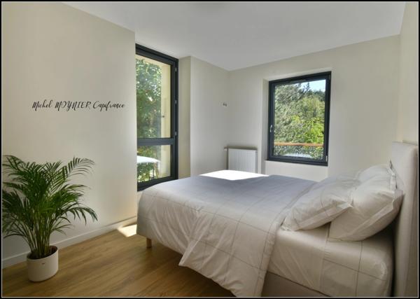 T5 en Duplex avec 3270 m² de jardin à Gap