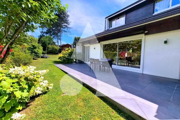 Maison 8 pièces 141 m2
