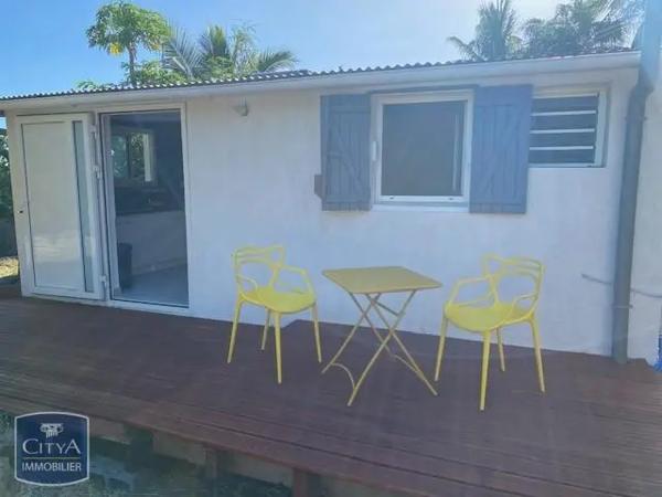 Appartement à louer 1 pièce 17.7m² Saint-Pierre (97410)