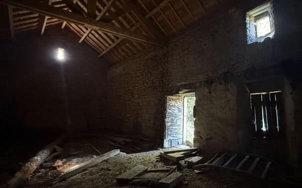 Maison à vendre    1 pièce •  Mende