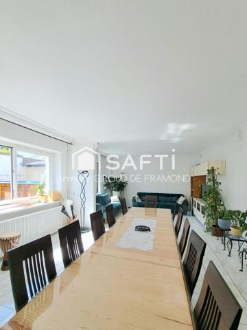 COUP DE CŒUR – BELLE MAISON DE CARACTÈRE AVEC PISCINE, JARDIN ET 4 GARAGES - SANS VIS-À-VIS ET ENVIRONNEMENT CALME EN PLEINE VILLE AVEC TOUTES LES COMMODITÉS.