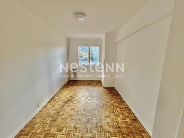 Exclusivite - NICE EST  (06000) - Appartement 3 pieces 57.25 m2 avec balcon face au Paillon