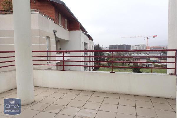 Appartement à louer 3 pièces 65.9m²