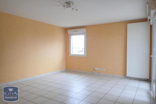 Appartement à louer 3 pièces 65.9m²