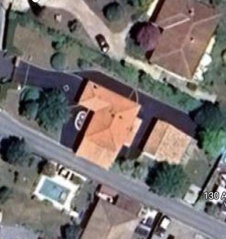 Léognan (33850) Maison avec dépendance et garage