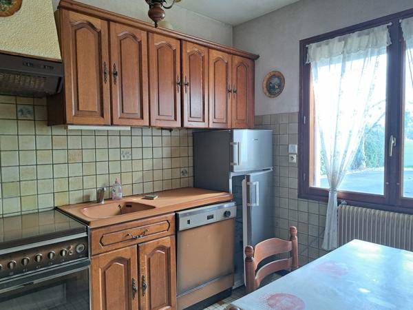 Léognan (33850) Maison avec dépendance et garage