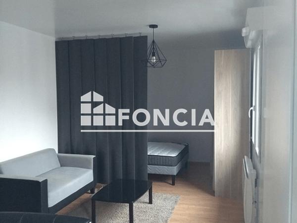Location Studio meublé 30.11 m² - 13 PLACE JOURDAN Limoges 87000