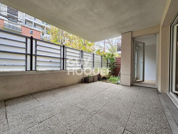 CENTRE-VILLE - TERRASSE - PARKING