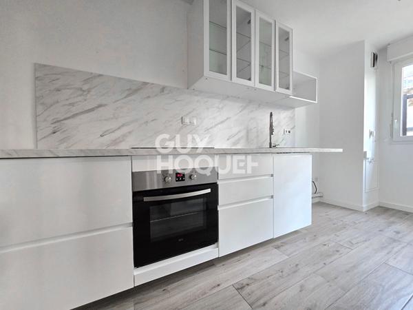 CENTRE-VILLE - TERRASSE - PARKING