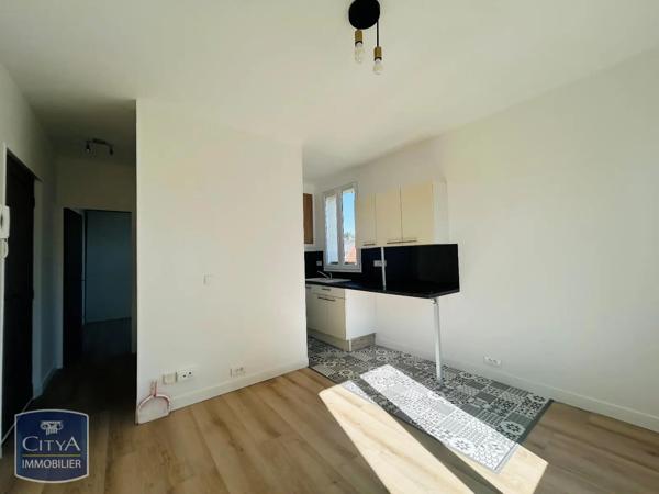 Appartement à louer 2 pièces 32.03m² Chartres (28000)