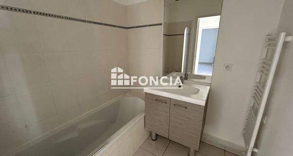 À vendre Appartement 3 pièces 53 m² - Le Luc 83340