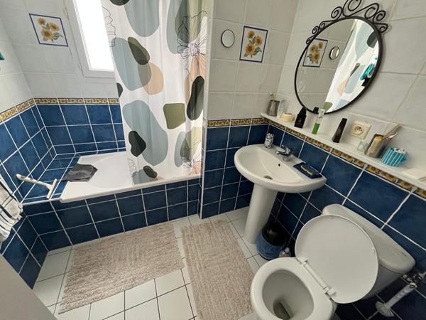 Jolie maison avec vue, 4 chambres 170 m2 à Prayssac