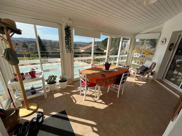 Jolie maison avec vue, 4 chambres 170 m2 à Prayssac