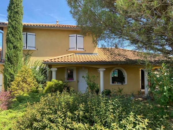 Maison à vendre    6 pièces •  Lentilly