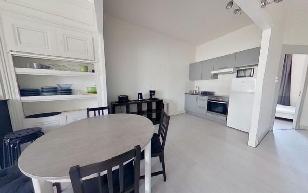 Appartement à louer    2 pièces • 45,50 m2 Lyon 6