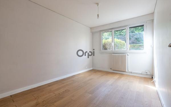 Appartement à vendre    3 pièces • 64,02 m2 Saint-Maur-des-Fossés