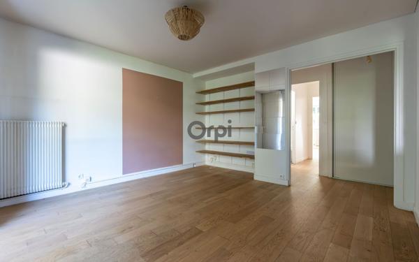 Appartement à vendre    3 pièces • 64,02 m2 Saint-Maur-des-Fossés