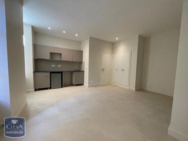 Appartement à louer 1 pièce 26.02m²