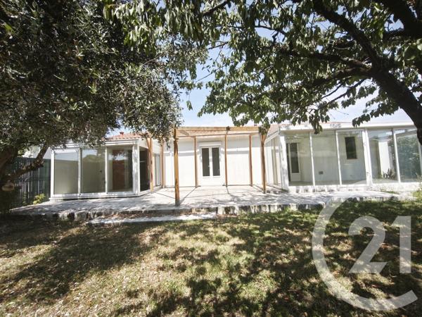 Maison à vendre  3 pièces - 60 m 2   ST SEURIN DE CADOURNE  - 33