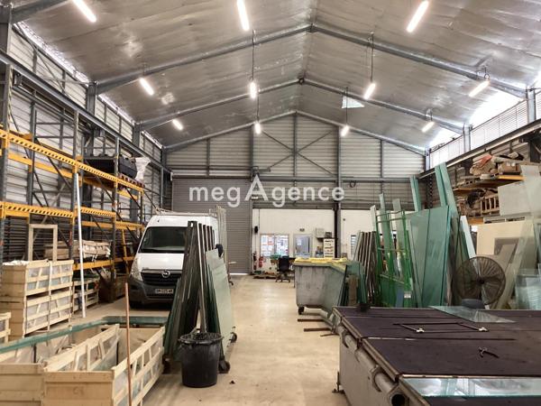 Local Commercial à MACOURIA, 97355 - 3 pièces 450m²