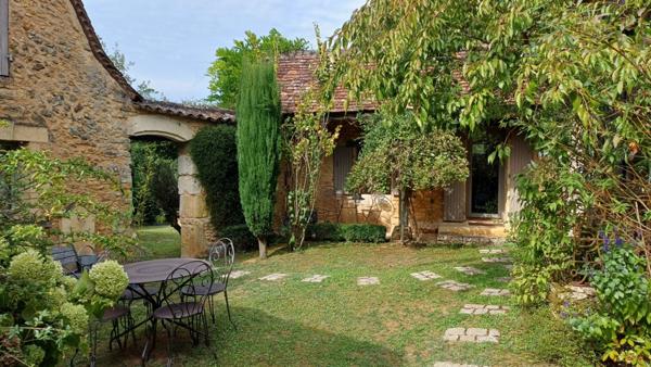 Secteur Sainte Alvère, Superbe demeure dans un environnement très calme