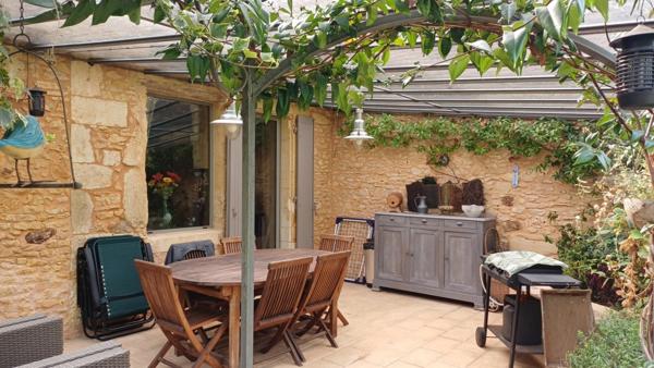 Secteur Sainte Alvère, Superbe demeure dans un environnement très calme