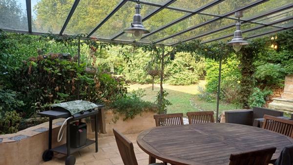 Secteur Sainte Alvère, Superbe demeure dans un environnement très calme