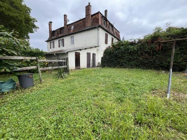 Appartement à louer 750 € CC Salies-de-Béarn 4 p 72 m² DPE C