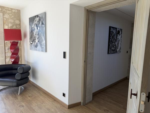 Velleron (84740) PROPRIETE DE CARACTERE OFFRANT UN EQUILIBRE ENTRE VILLAGE ET NATURE - SECTEUR PERNES - ISLE SUR LA SORGUE