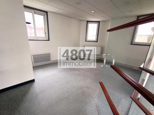 Bureau à vendre à Cluses (74300)