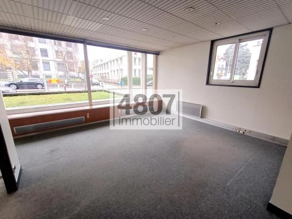Bureau à vendre à Cluses (74300)