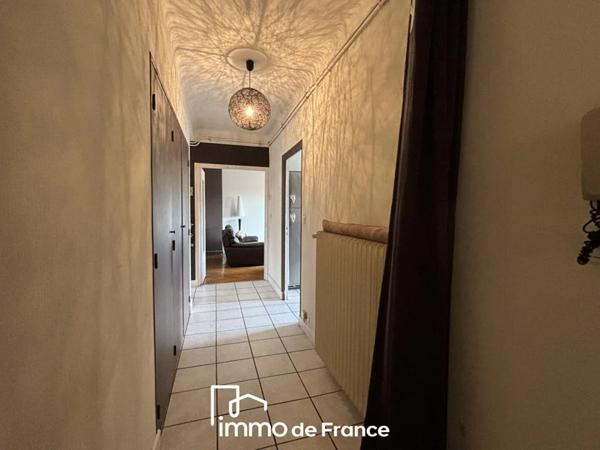 Appartement à vendre au Monastère (12000)