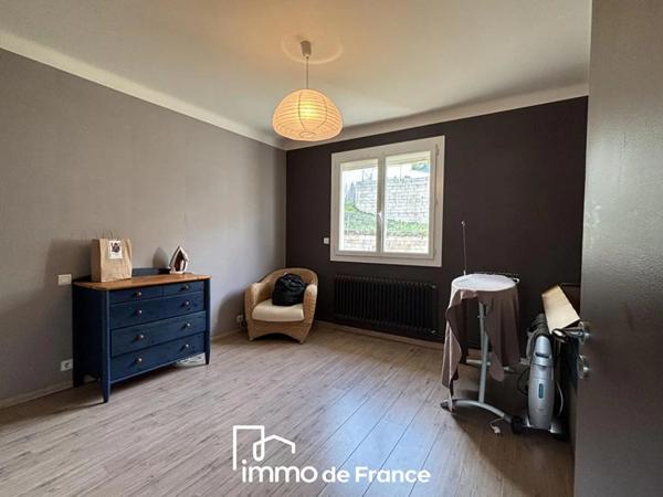 Appartement à vendre au Monastère (12000)