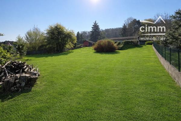A VENDRE, terrain à Saint-Siméon-de-Bressieux (38870)