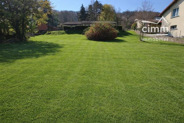 A VENDRE, terrain à Saint-Siméon-de-Bressieux (38870)