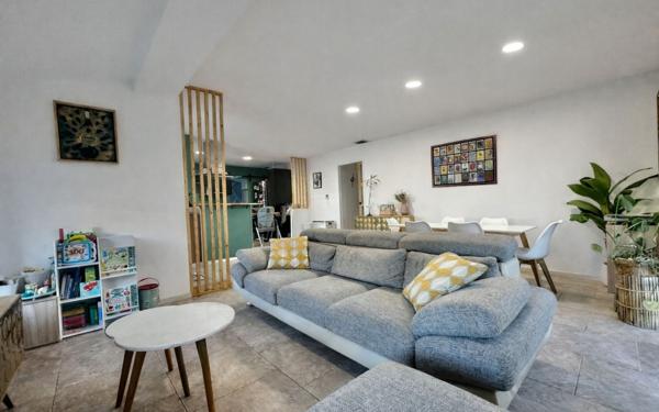 Maison à vendre    4 pièces • 103 m2 Beauvoisin