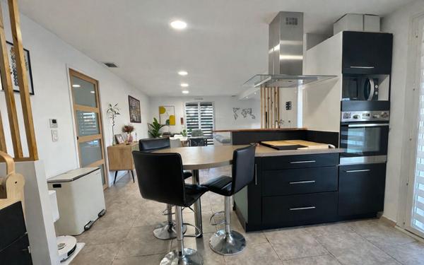 Maison à vendre    4 pièces • 103 m2 Beauvoisin