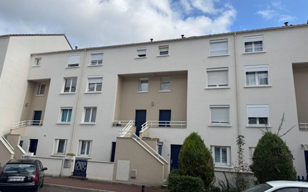 Appartement à vendre    4 pièces • 80,90 m2 Aulnay-sous-Bois