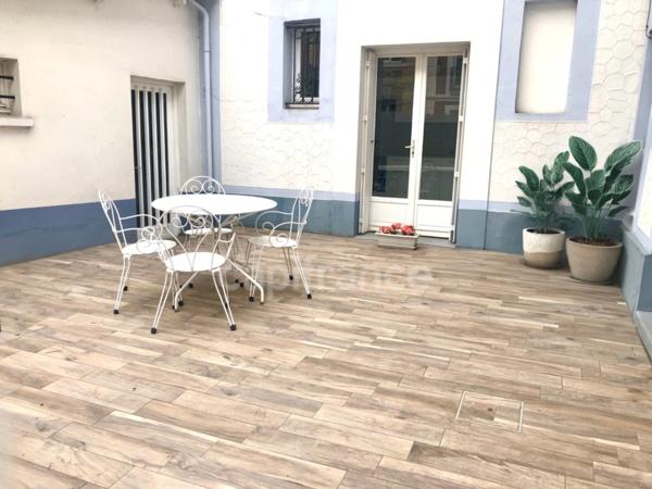 **Centre-ville de Bolbec**Maison de ville de 160 m² avec Terrasse et Garage.